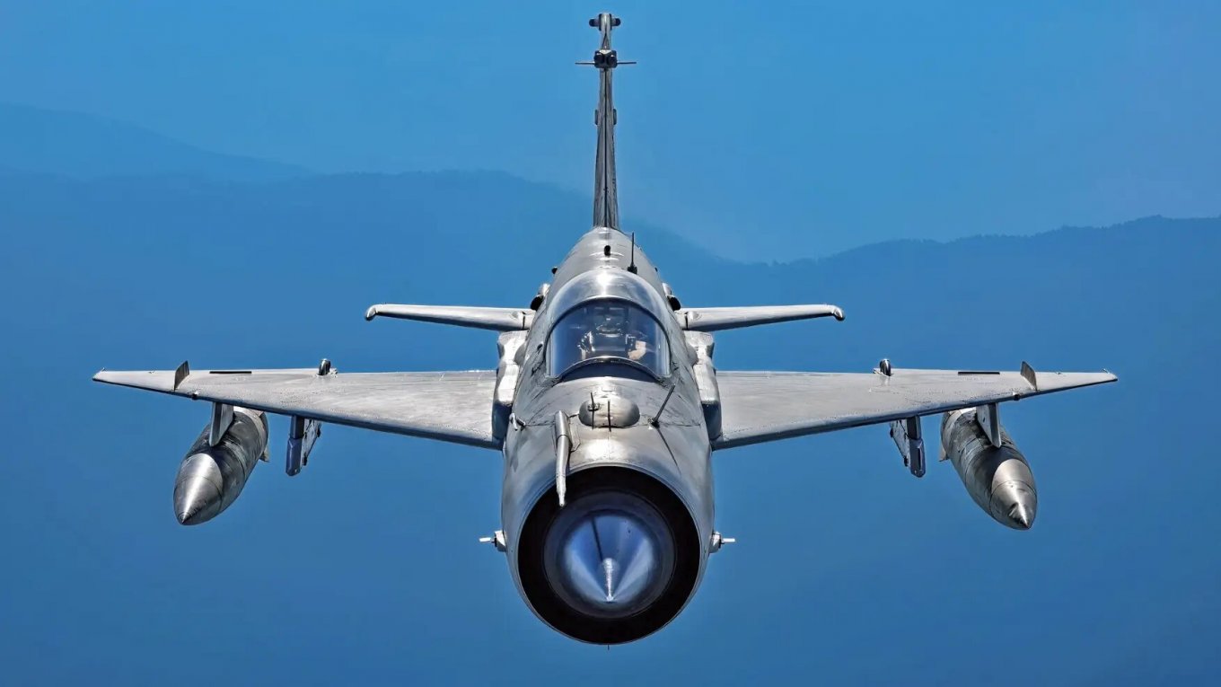 Indian MiG-21 fighter / Defense Express / India Finally to Retire MiG-21s After 60 Years of Service