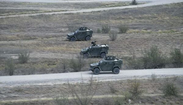 North Macedonia's JLTV at a training ground in 2024 / Defense Express / North Macedonia Gave All Tanks to Ukraine, Builds New Army Around Wheeled Armor and Drones