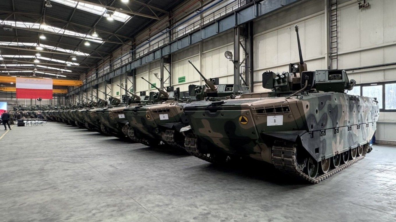 Assessing the Pros and Cons of Poland's New Borsuk IFV and Its Potential Use in Ukraine, Defense Express