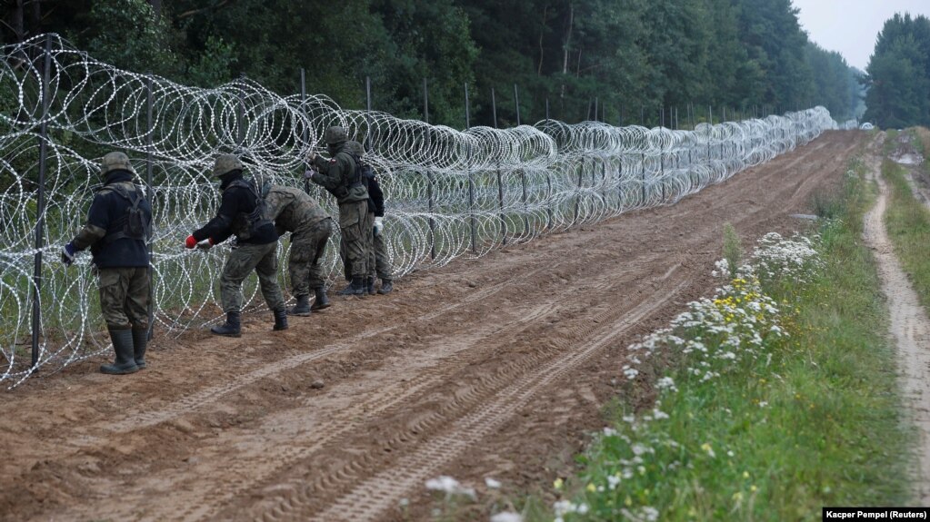 the migration crisis on the EU-Belarus border, Defense Express