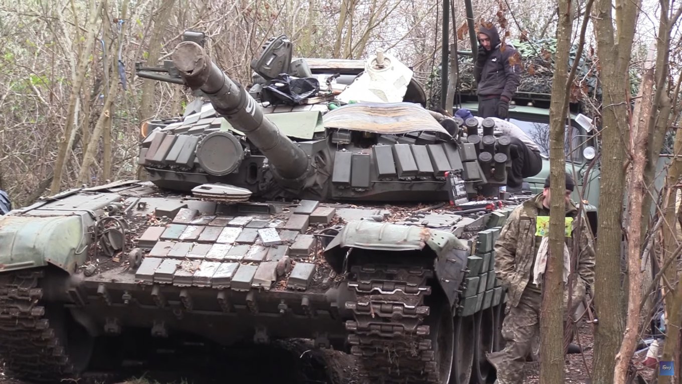 russian T-72B captured by the Ukrainian forces