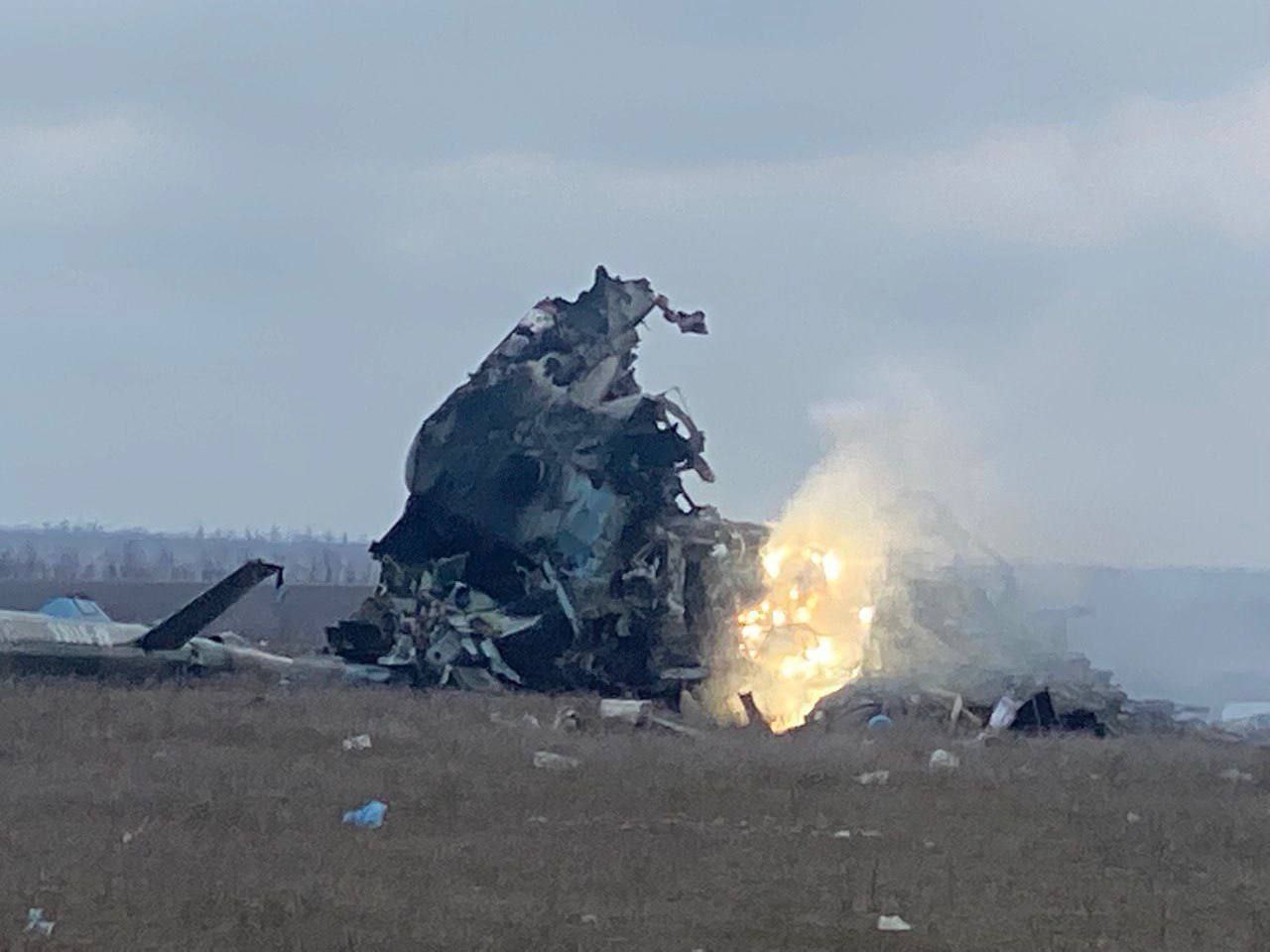 Defense Express, Ukrainian anti-aircraft warfare systems keep keep defense against enemy's aircrafts, Two Russian Military Planes Shot Down in 40 min Over Kyiv, Ukrainian Air Forces