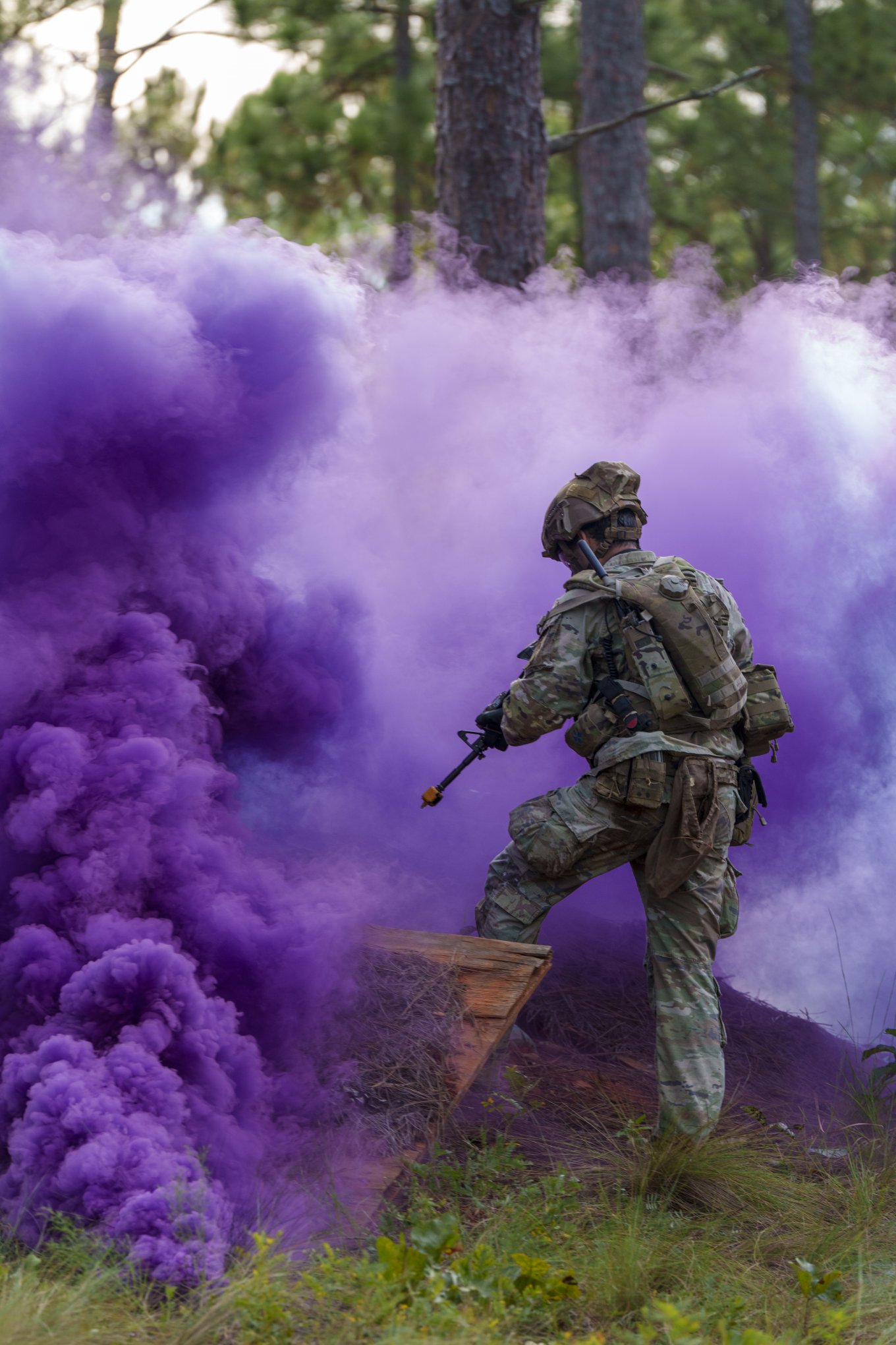 Use of M18 colored smoke grenade, U.S. Army Buy 30 Tons of Powdered Sugar, and No, It's Not For Baking Cakes