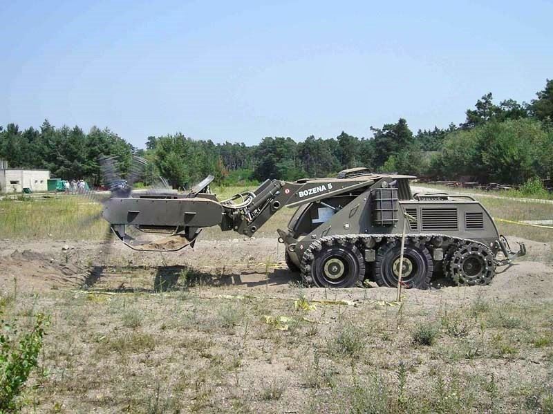 Slovakia to Send Unmanned Mine Clearance Vehicles and Healthcare Material to Ukraine, Defense Express