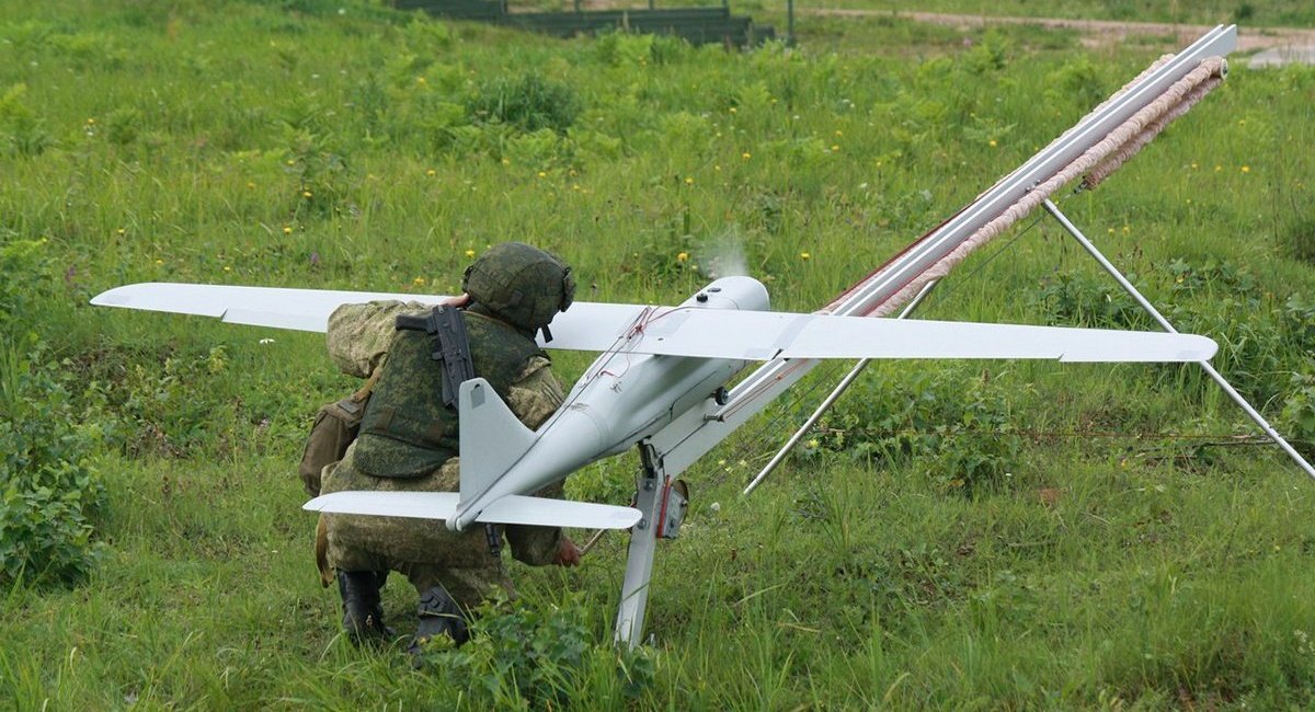 Launch of a russian Orlan-10 UAV