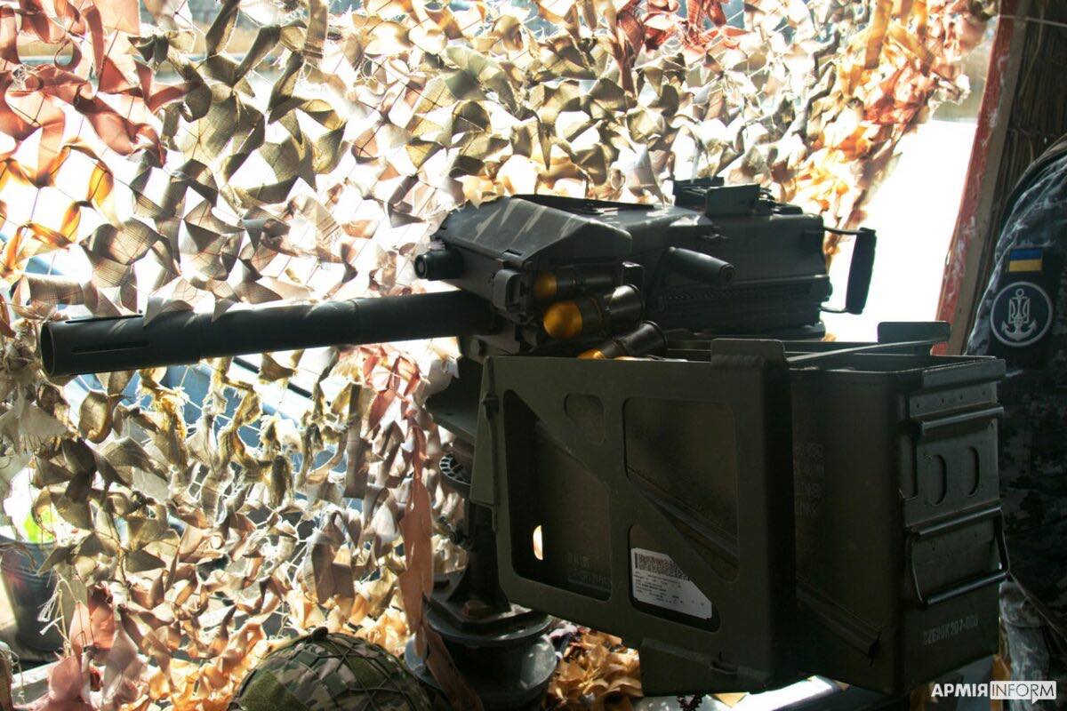 Mk19 grenade launcher on a 40 Defiant patrol boat / Photo credit: ArmyInform