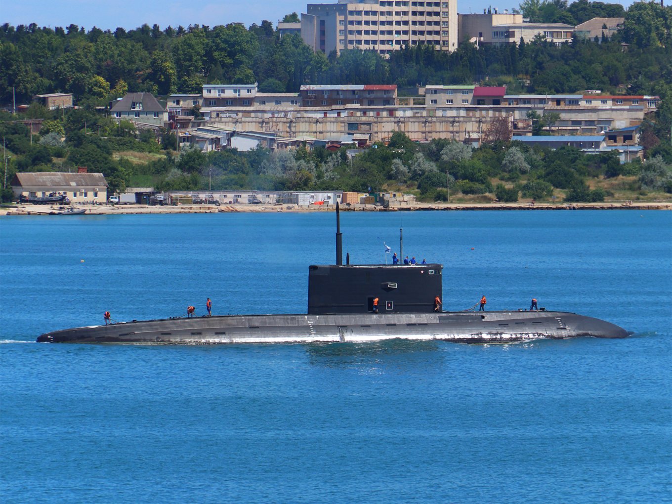 New Satellite Images Show russia Protecting Kalibr Submarines With Cope Cages, Revealing an Interesting Clue
