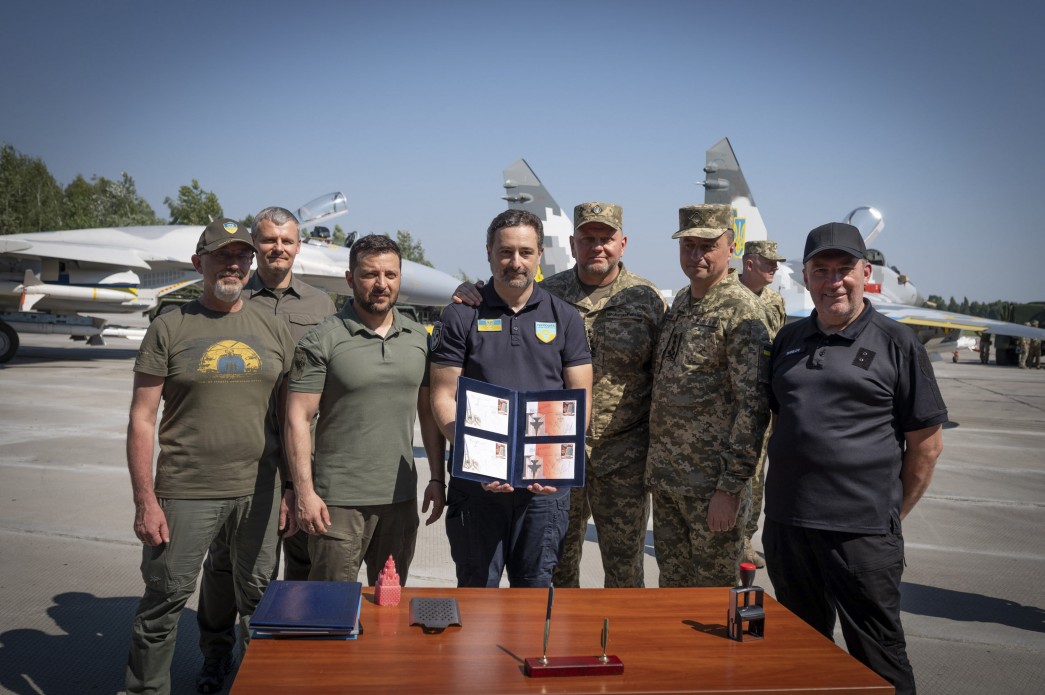 Ukraine Markes its Air Force Day on Sunday, Zelenskyy Visits Air Base to Communicate with Personnel, Inspect Weapons, Defense Express