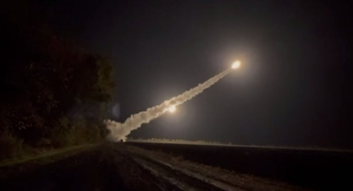 Ukrainian forces launch ATACMS missiles at russian airfields