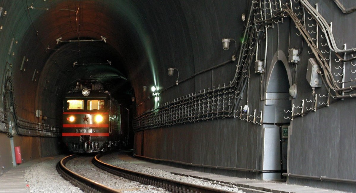 Severomuysky tunnel, Defense Express
