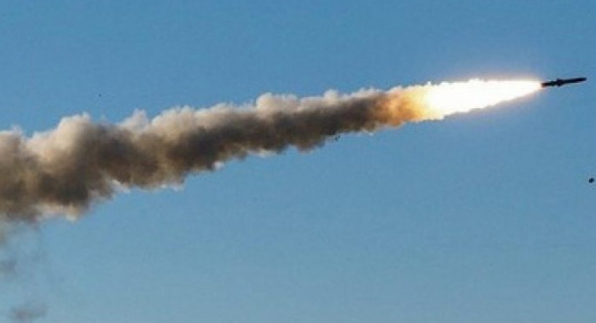 russia attacked Ukraine with Iskander ballistic missiles, Kh-101/Kalibr cruise missiles and hundreds of UAVs / Open source illustrative photo