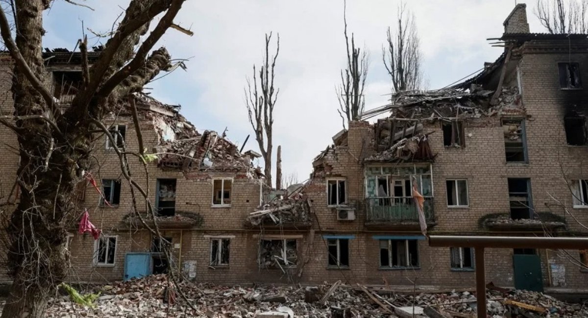 A residential building in Avdiivka, destroyed by a кussian strike (Photo: REUTERS/Alex Babenko)