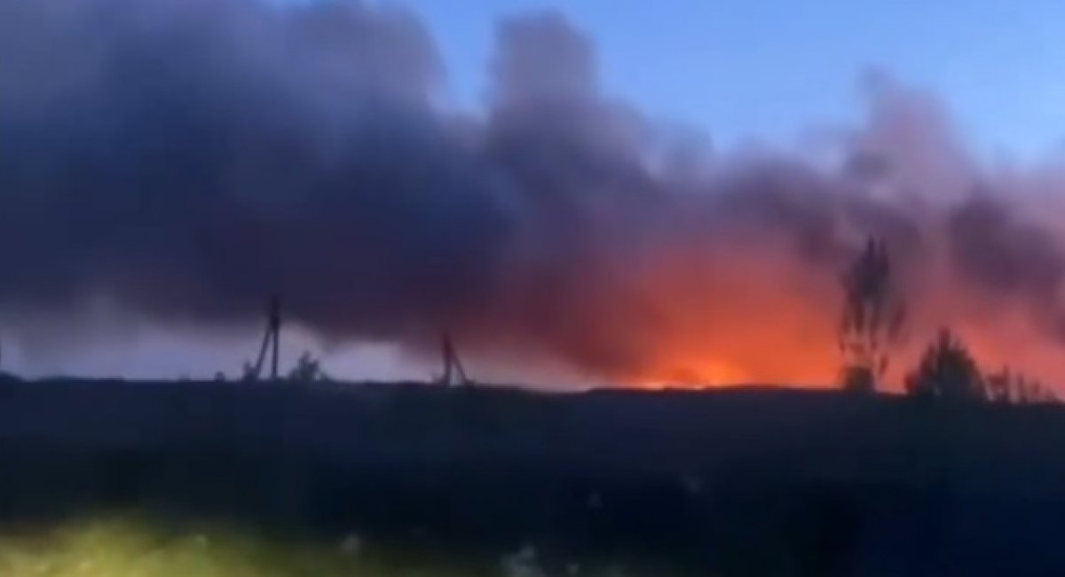 Fire in the vicinity of the russian military airfield in Crimea / Video screenshot credit: ASTRA