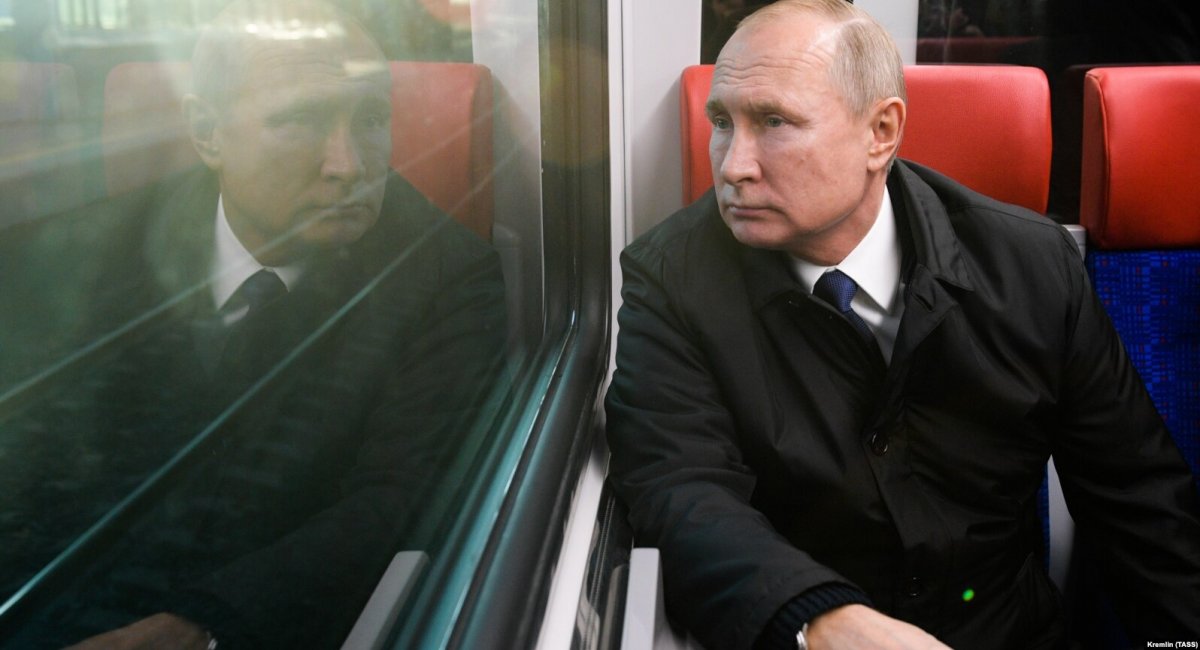 From Moscow to Siberia: Putin Is Avoiding European russia as Ukraine's Long-Range Drones Strike Deeper