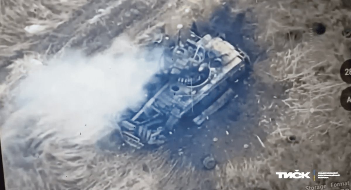 russian tank destroyed by Ukrainians near Vuhledar / Screenshot credit: Tysk NIP
