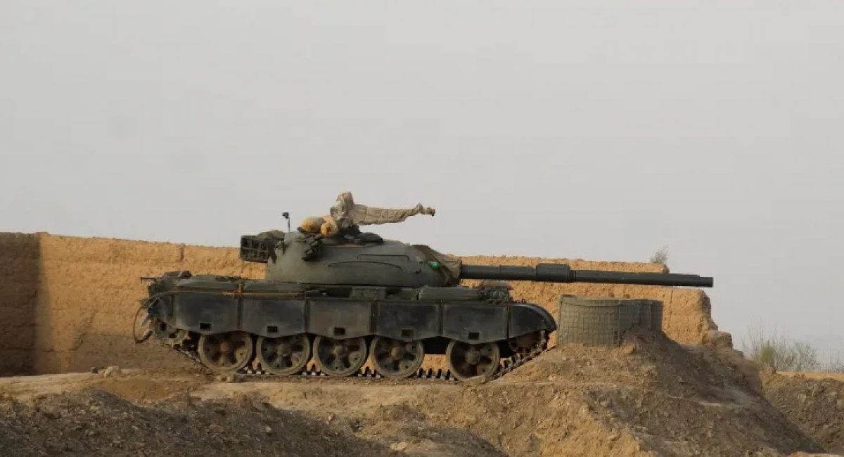 Pakistani army tank stands at the Pakistan-Afghanistan border in Chaman / Photo credit: Abdul Basit/AFP