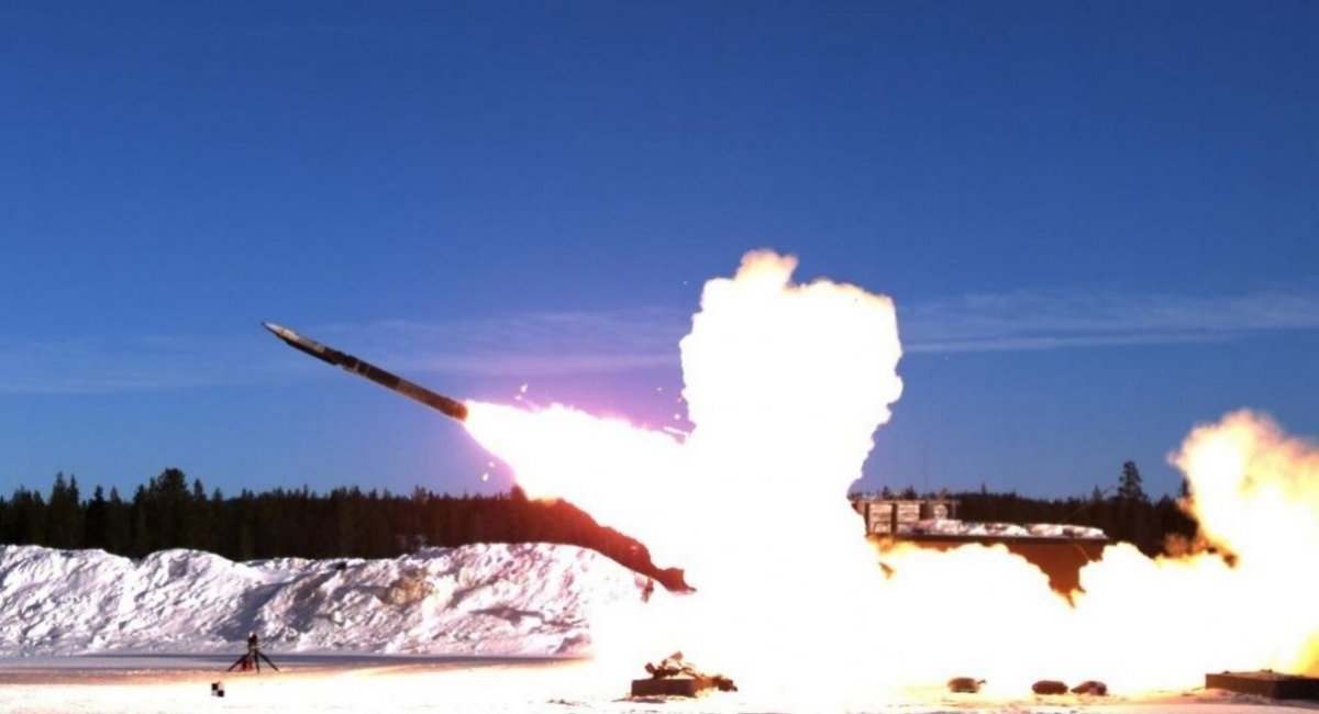 GLSDB as an example of weaponry that initially failed in Ukraine but was later improved based on lessons learned from use in difficult combat conditions
