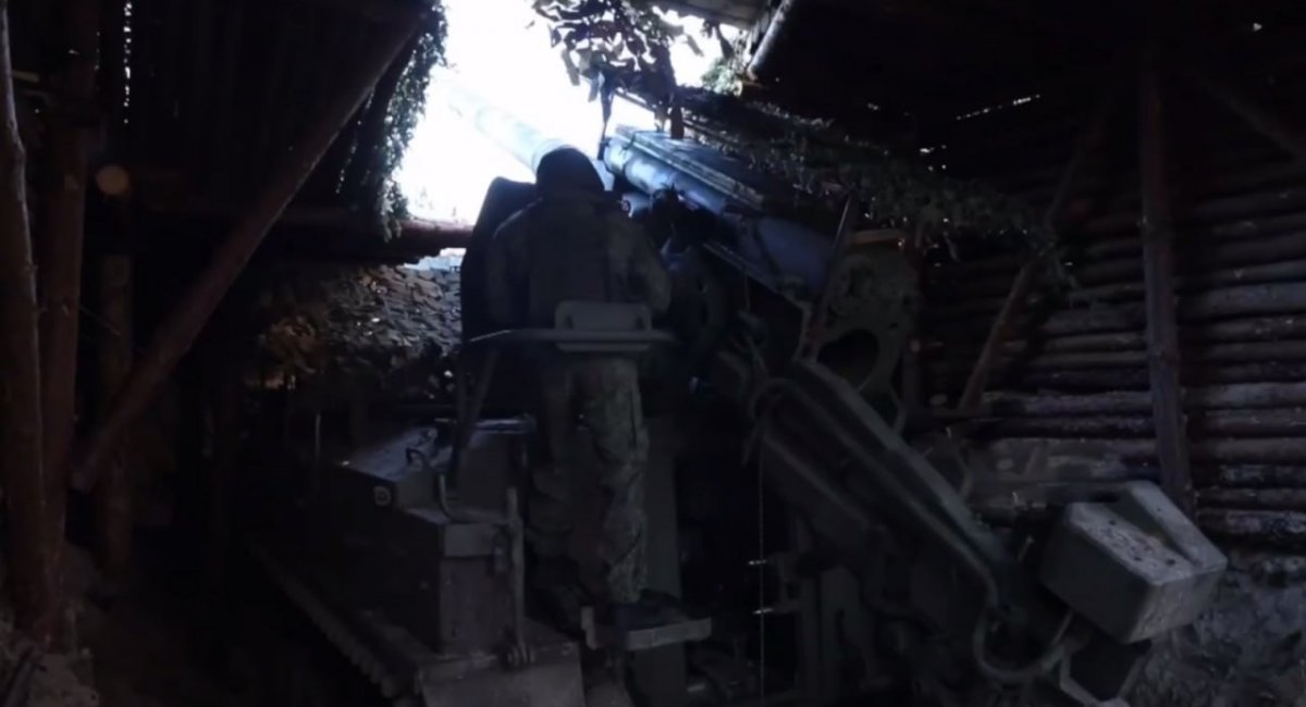 Facing relentless drone threats, russian forces resort to burying their artillery for survival /