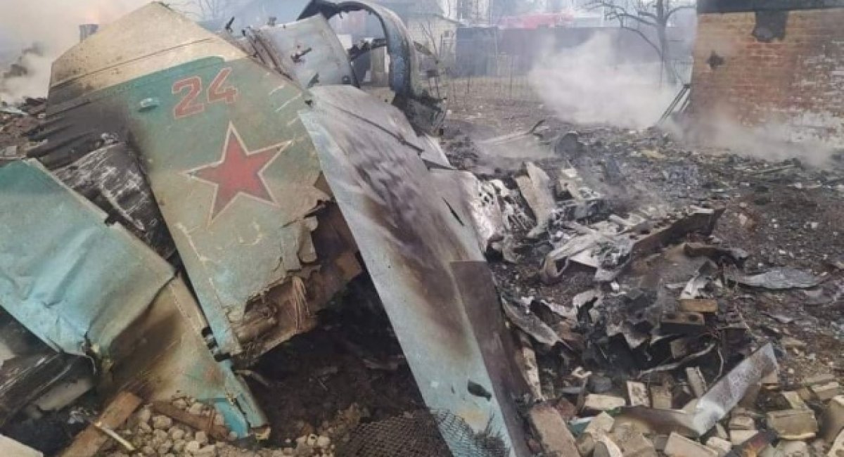 Russian aircraft, that was destroyed by Ukrainian troops