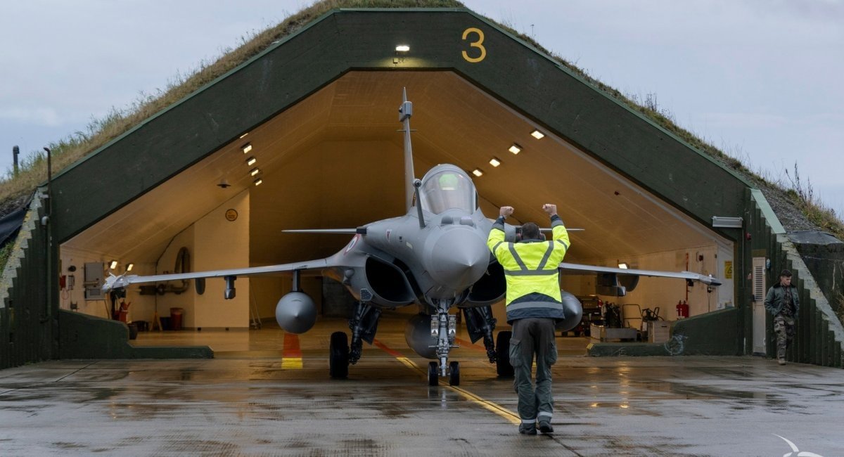 ​Will Rafale Jets Fit into Ukraine's Soviet-Era Shelters, and How Much Will New Ones Cost?