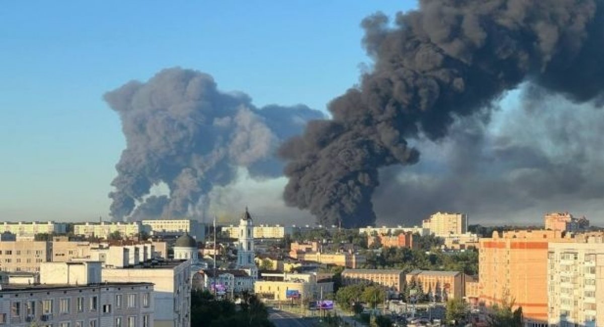 Fires in the city of Elektrostal, Moscow Region, after long-range drone strikes / Video screengrab