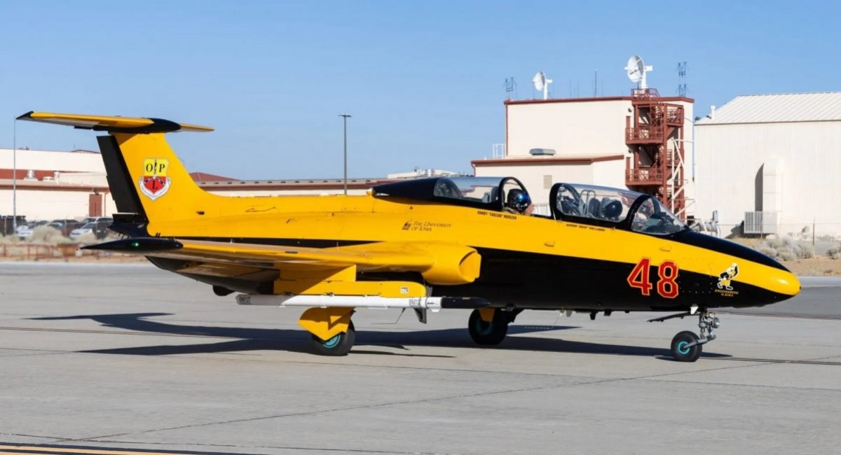 Illustrative photo: an L-29 Delfin aircraft in its original manned version / Photo credit: Madeline Guadarrama, U.S. Air Force