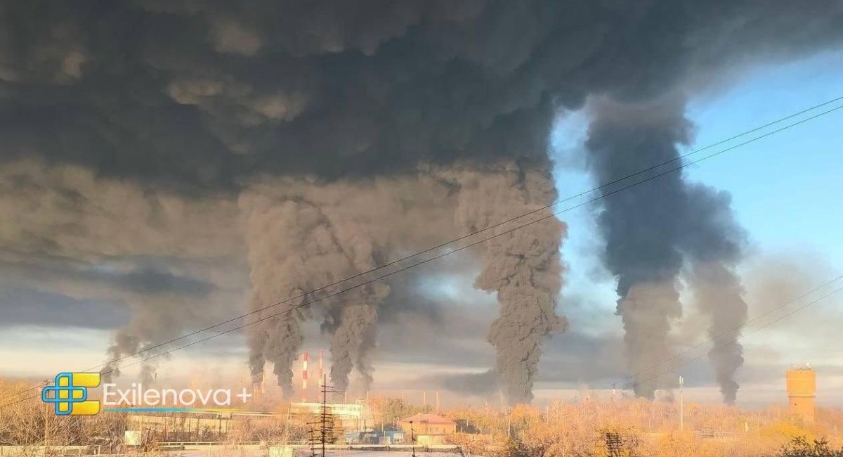 Novokuybyshevsk oil refinery / Photo credit: Exileniva+