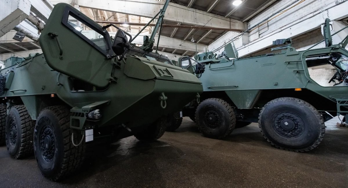 The Patria 6x6 armored personnel carriers / Photo credit: The Ministry of Defense of Ukraine 