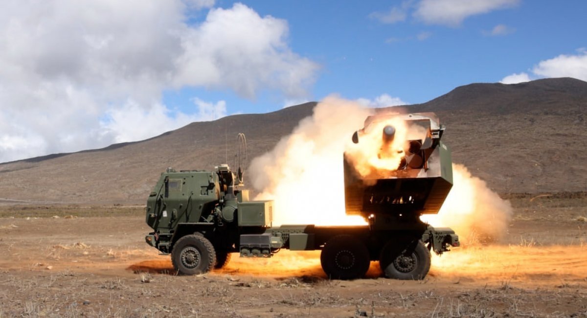 Launch of GMLRS rockets from M142 HIMARS multiple launch rocket system / Photo credit: U.S. DoW