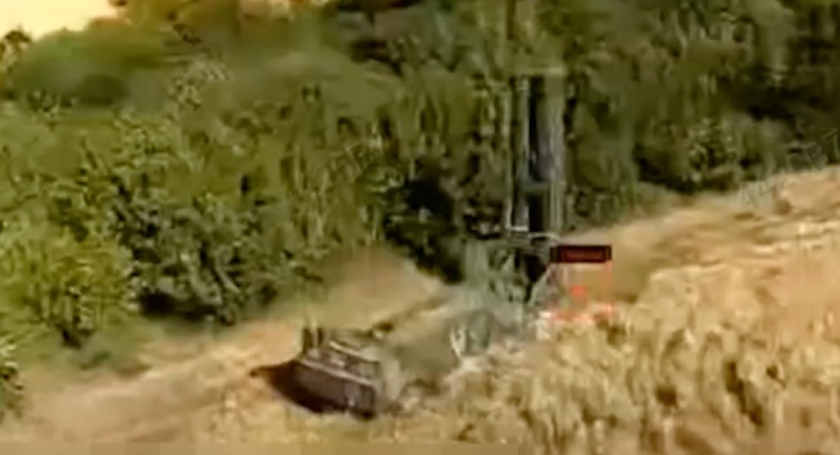russian S-300 launcher / screenshot from video 