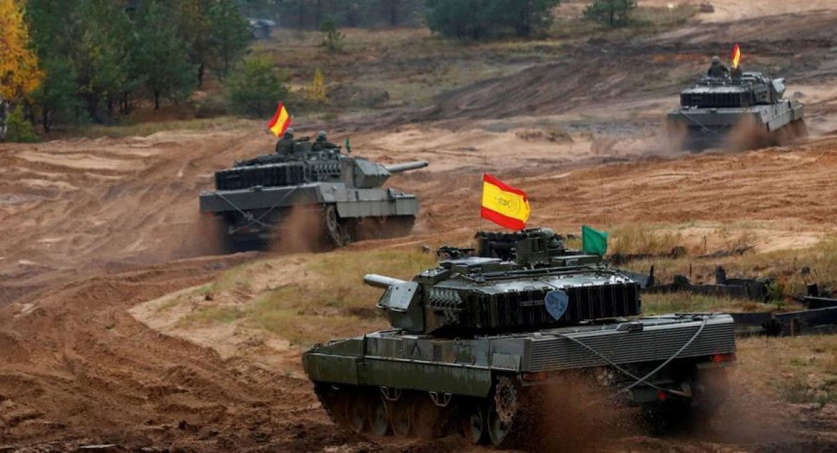 Spanish Leopard 2E MBTs / Photo credit: Reuters