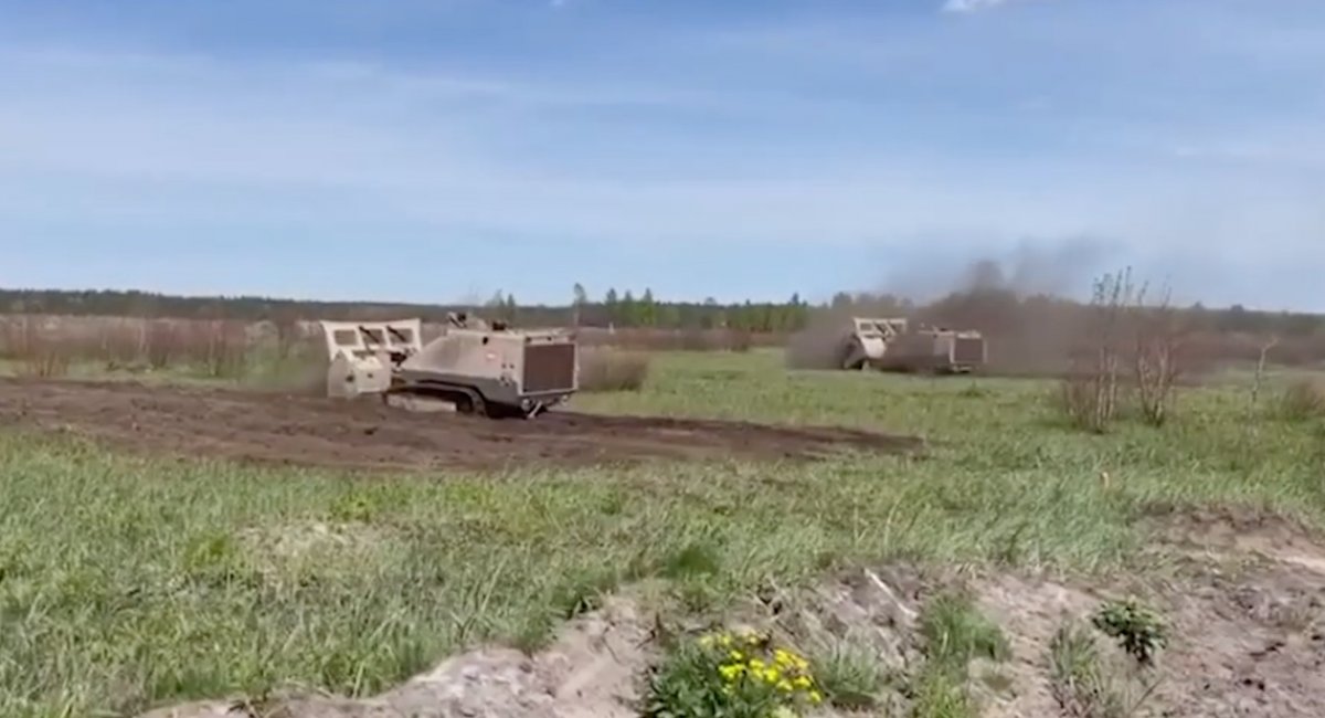 The GCS-200 vehicles / screenshot from video 