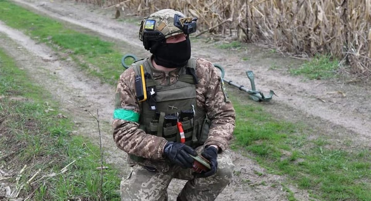 An area of more than 10 hectares was surveyed and cleared by demining specialists of the Command of the Support Forces of the Armed Forces of Ukraine Photo credit: The Armed Forces of Ukraine