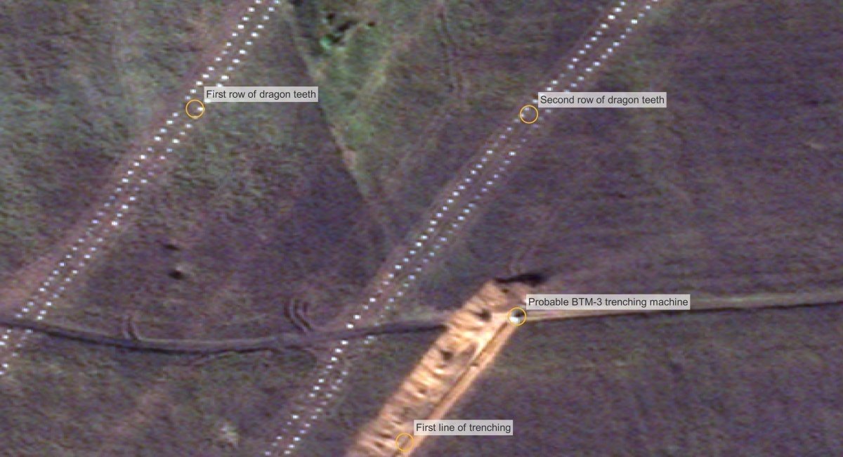 Sattelite imagery showing the construction of a russian defense line near Hirske, Luhansk region / Image credit: Benjamin Pittet on Twitter
