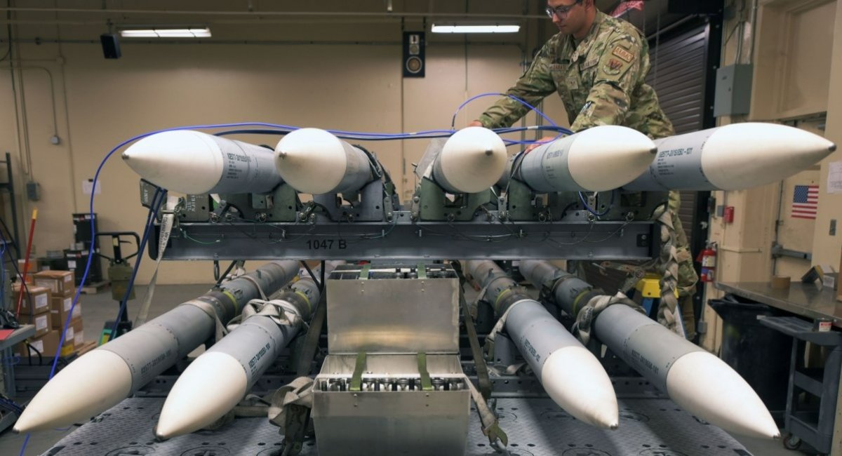 Illustrative photo: AIM-120 missiles / Photo credit: U.S. Department of Defense
