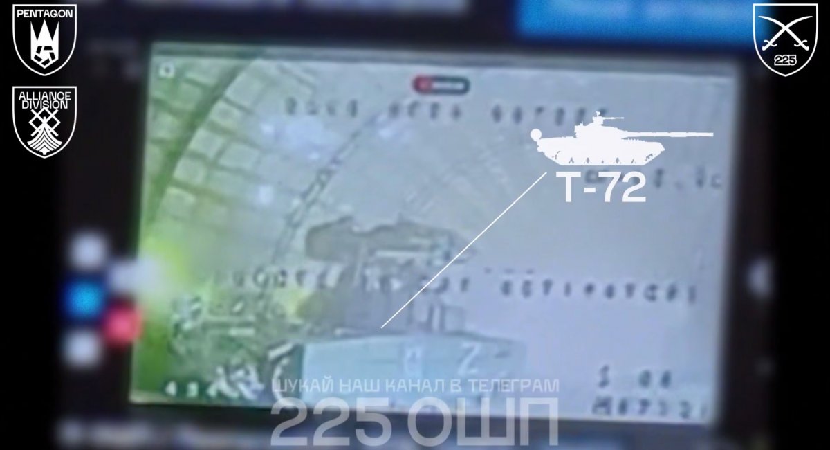 Ukrainian UAV-pilots searched  around the hangar for a long time until they found the enemy tank / video screenshot