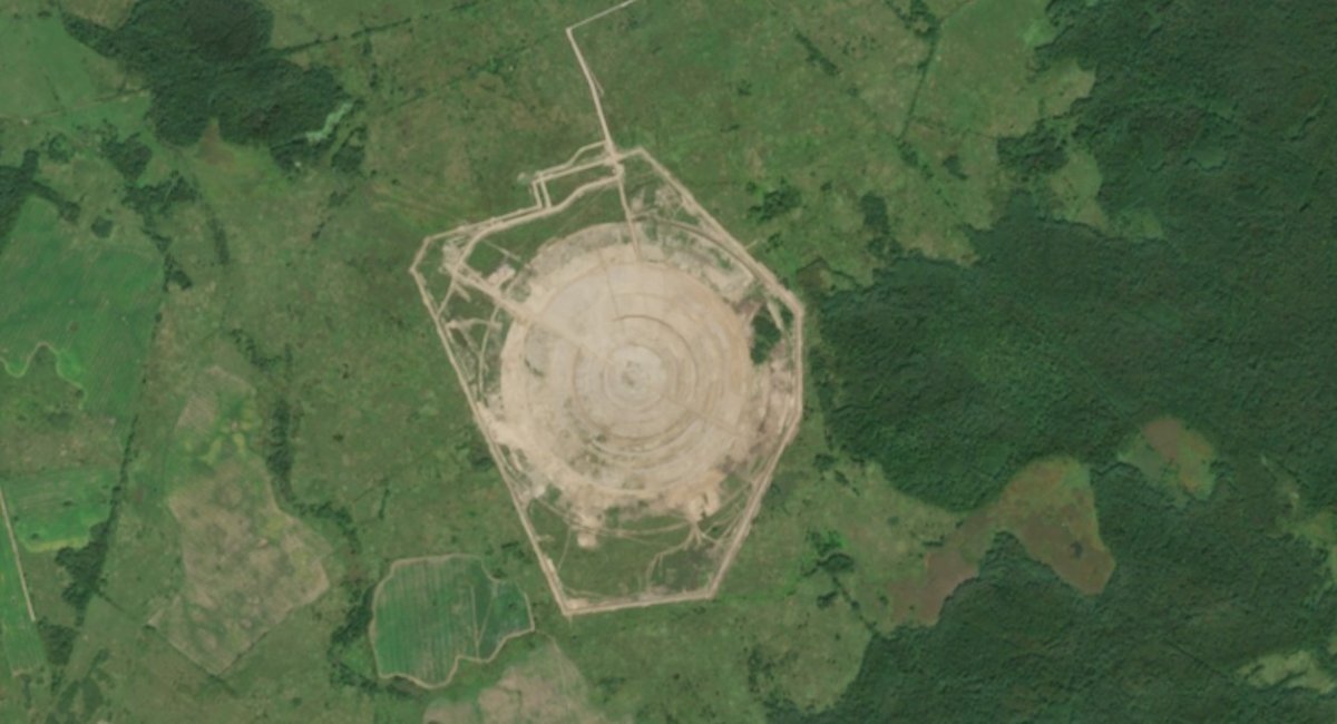 russian circularly disposed antenna array 25 km from Poland, photo dated August 29, 2024 / Photo credit: Sentinel Hub