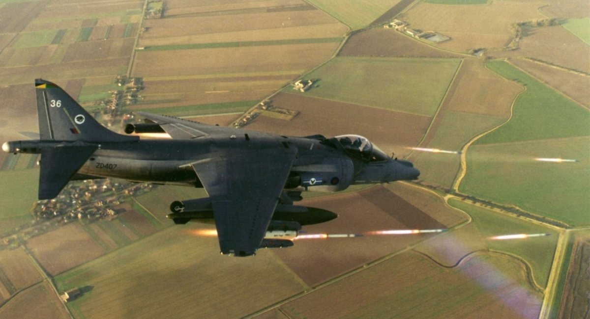 The CRV7 launch from Harrier attack aircraft / Open source illustrative photo