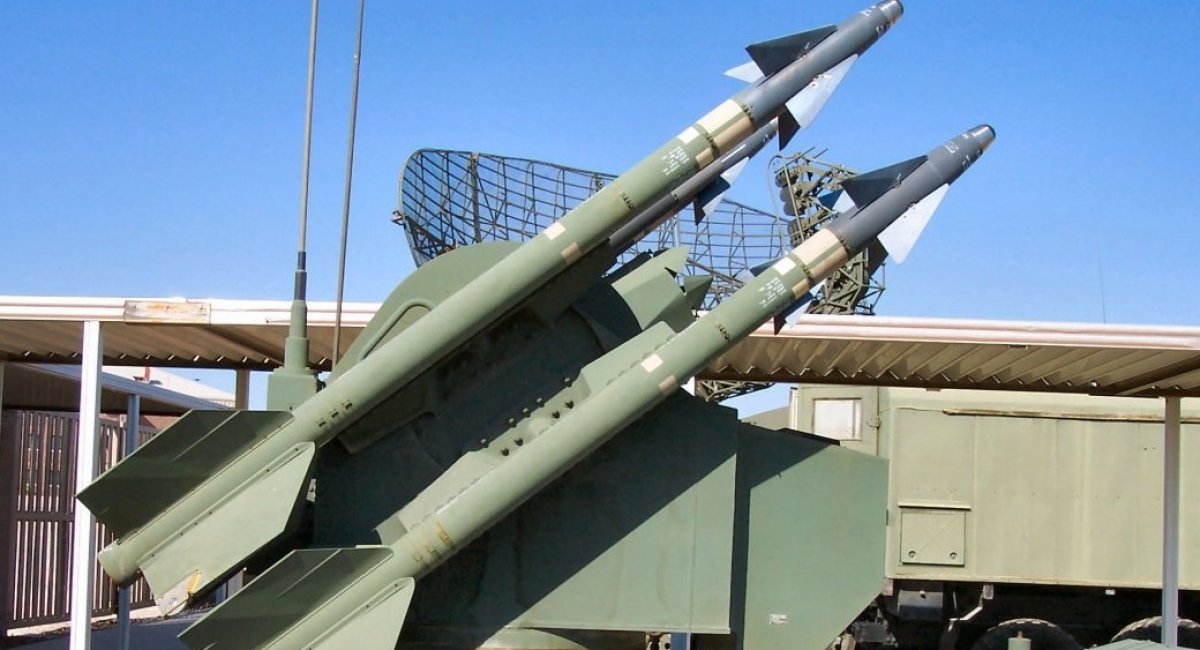 Illustrative photo: the launcher of the MIM-72 Chaparral SAM system with / 