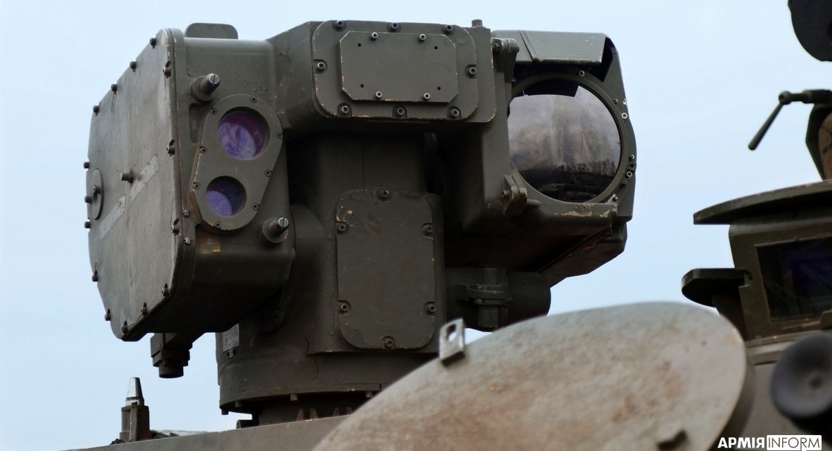 The "eyes" of a Stormer vehicle. With this sighting system the crew can stay inside safely while working / Photo credit: Dmytro Chalyi, ArmyInform