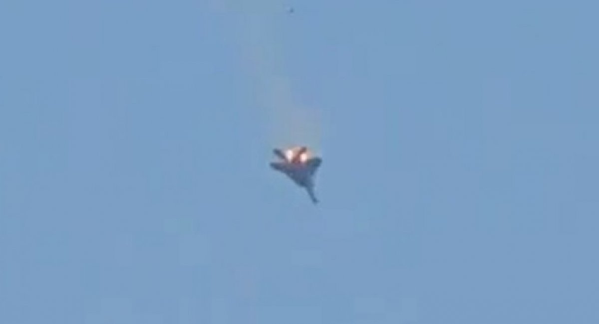 F-15E Strike Eagle falling after being hit over Kuwaiti territory