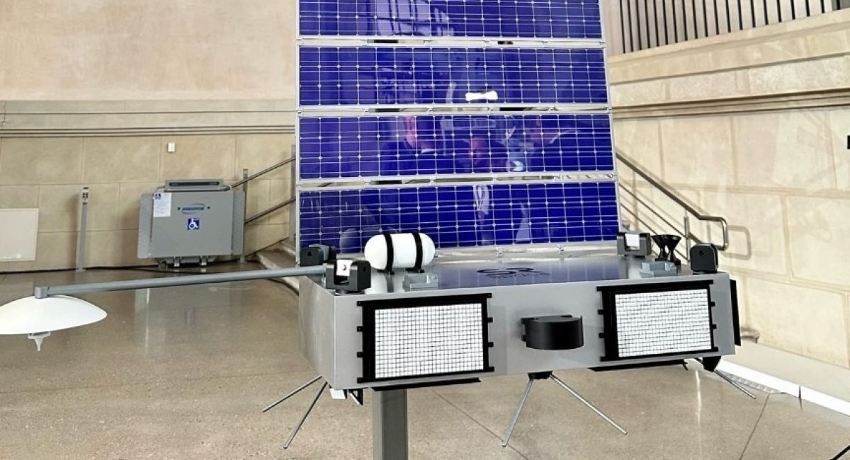 SR NET satellite at russian technology forum, cropped photo / Photo credit: Militarnyi, with reference to russian media