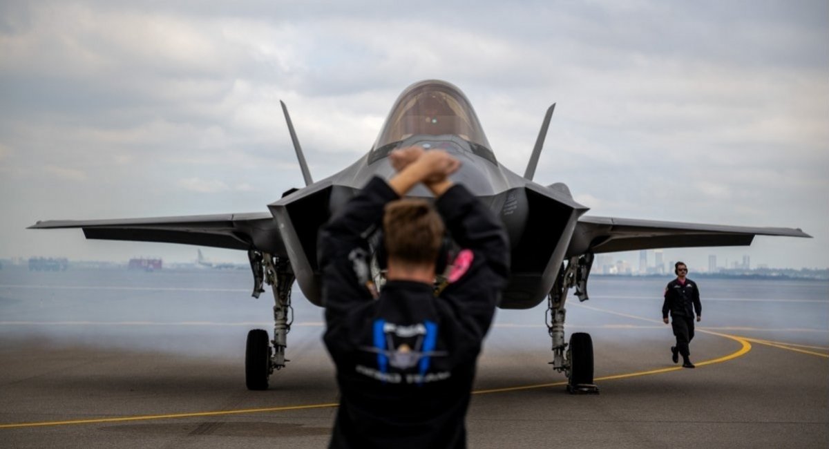 F-35 supersonic stealth strike fighter / Photo credit: US DoD