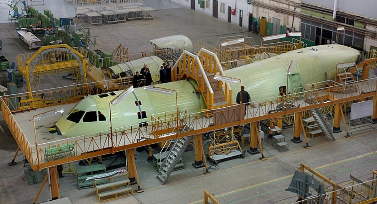Illustrative photo: manufacture of Il-112V light military-transport aircraft prototype at sanctioned “Ilyushin Aviation Complex” / Photo credit: Defence-Blog