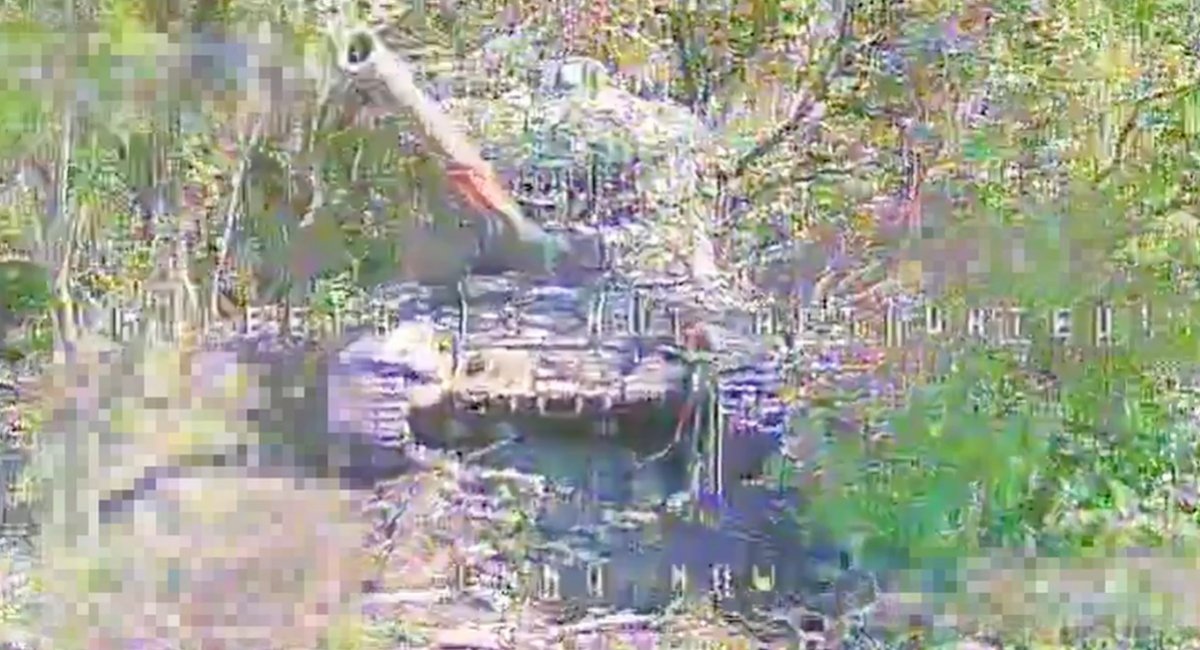 Pilots of the 224th Regiment report precision strikes on armored vehicles worth $6 million / screenshot from video 