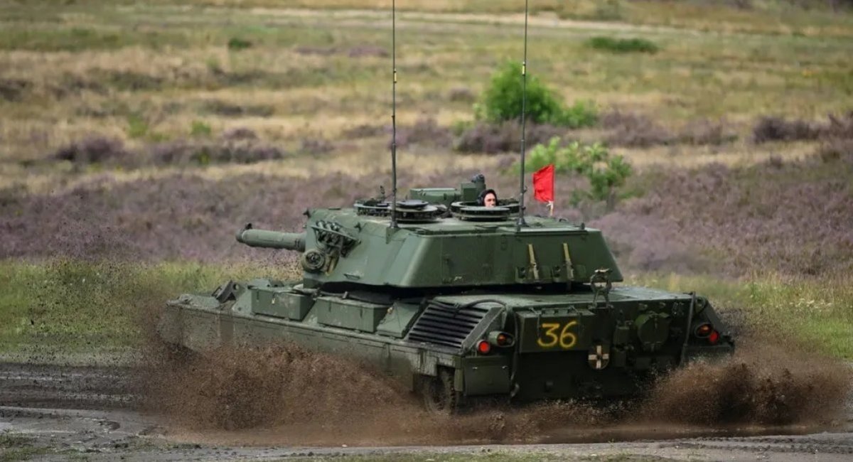 Ukrainian soldiers training with Leopard 1A5 in Germany, summer 2023 / Photo credit: Reuters