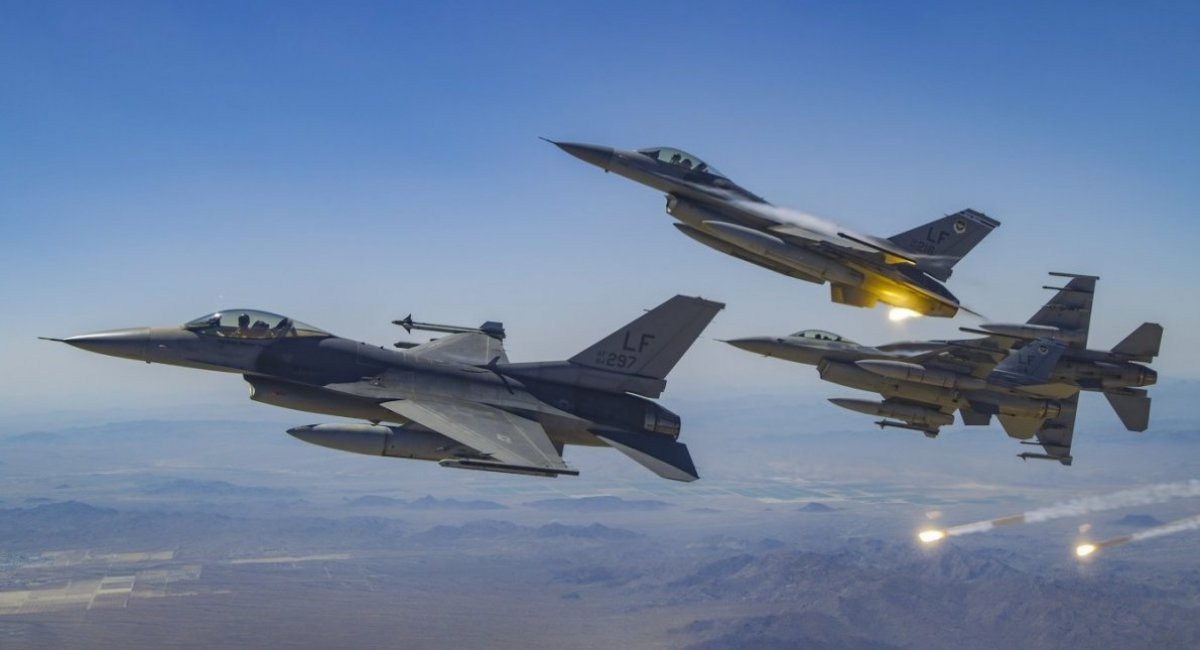 ​The U.S. is Testing How Quickly Ukrainian Pilots Will Be Able to Master Western Combat Aircraft, Including F-16