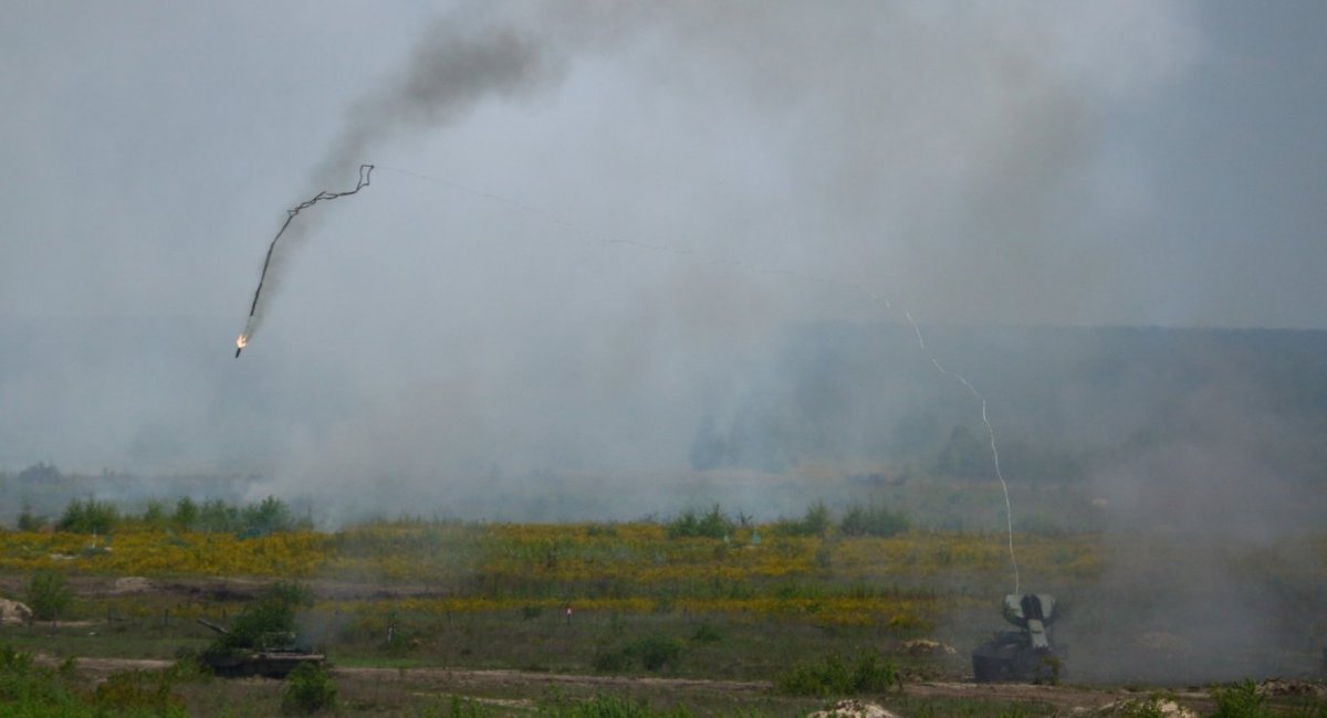 Ukrainian military personnel practice using the UR-77 mine clearing vehicle, 2021 / open sources