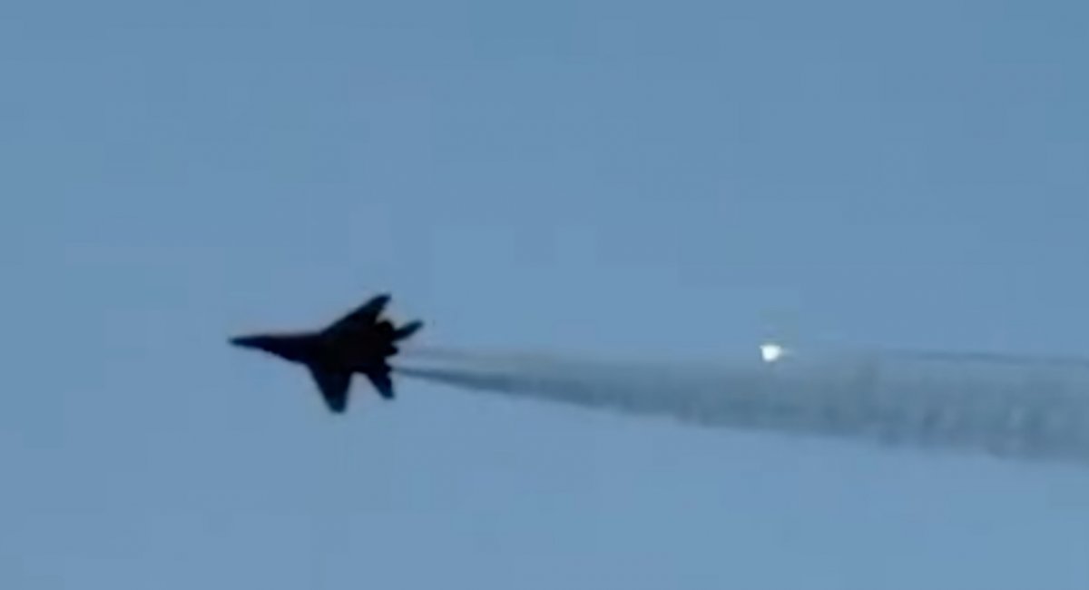 The West Air Command released footage showing a tactical aviation pilot striking russian air defense systems / screenshot from video 
