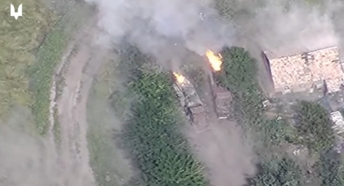 Two Grad MLRS on fire after a precise artillery strike / Screenshot credit: SOF UA